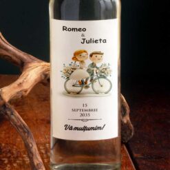 etichete personalizate sticle nunta cu miri amuzanti pe bicicleta.