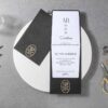 invitatii nunta negre cu auriu 7115.