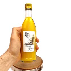 sticle palinca nunta de sfert de litru 250 ml cu etichete aurii si capac aluminiu.